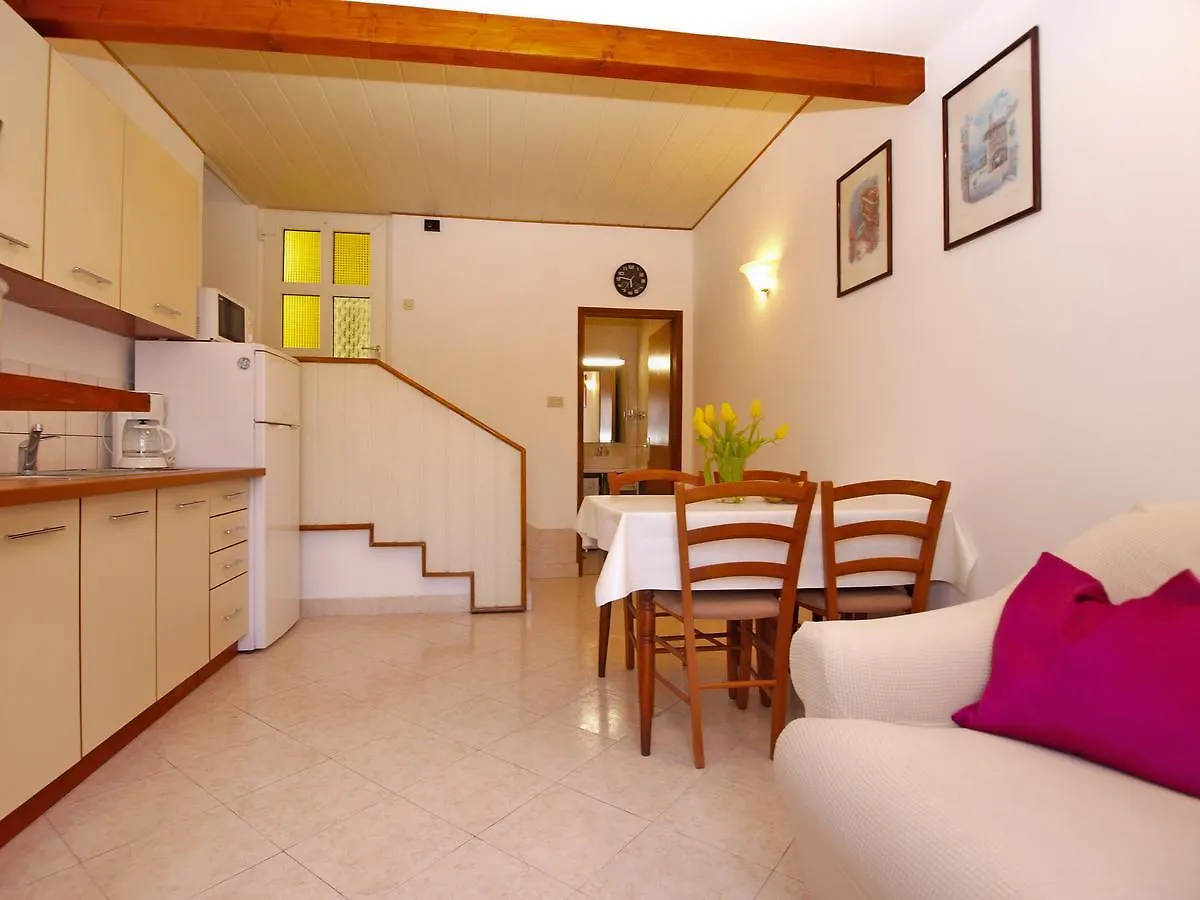 Apartment Doris 1558